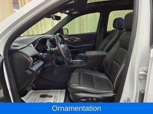 Used 2023 Chevrolet Traverse Premier w/ Redline Edition AWD/4WD image 15