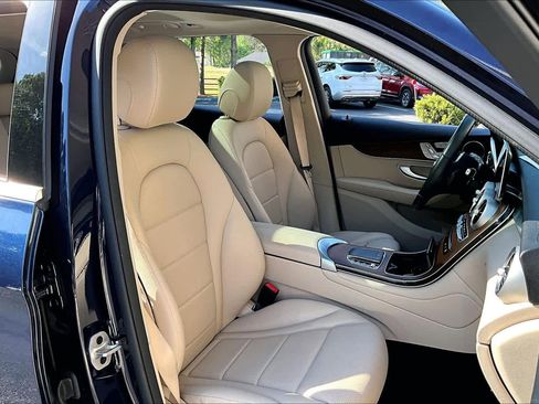 Certified 2022 Mercedes-Benz GLC 300 4MATIC image 8