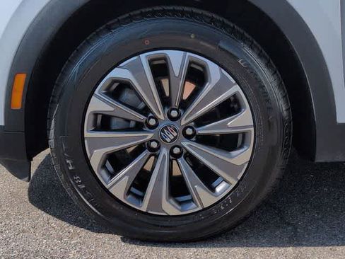 Used 2024 Buick Envision Preferred AWD/4WD image 14