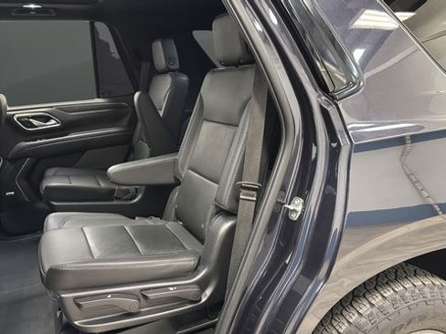 Used 2022 Chevrolet Tahoe Z71 w/ Luxury Package AWD/4WD image 24