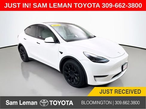 Used 2022 Tesla Model Y Long Range AWD/4WD image 1