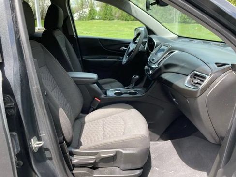 Used 2020 Chevrolet Equinox LT FWD image 28