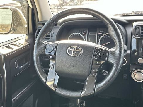 Used 2024 Toyota 4Runner TRD Off-Road Premium image 13