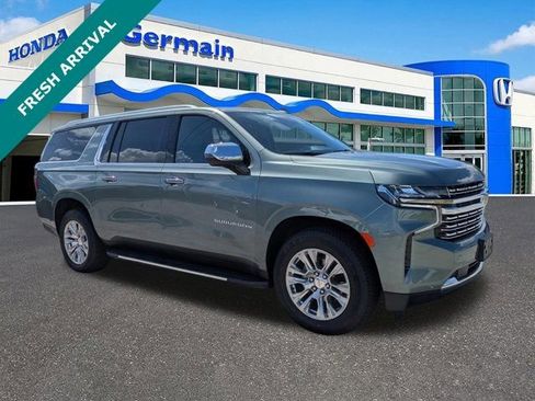 Used 2023 Chevrolet Suburban Premier AWD/4WD image 3