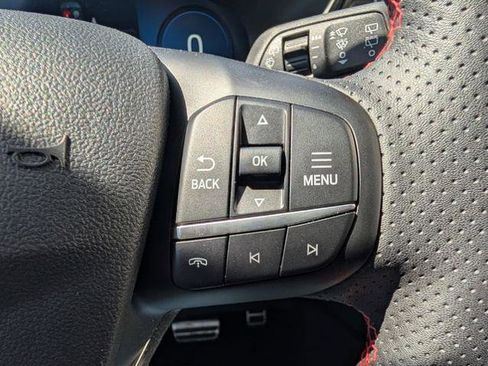Certified 2024 Ford Escape ST-Line Elite AWD/4WD image 17