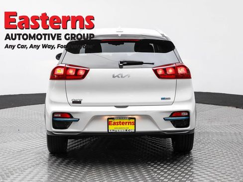 Used 2022 Kia Niro EX w/ Cold Weather Package image 6