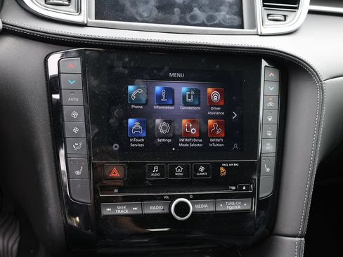 Certified 2025 INFINITI QX50 Luxe AWD/4WD image 32