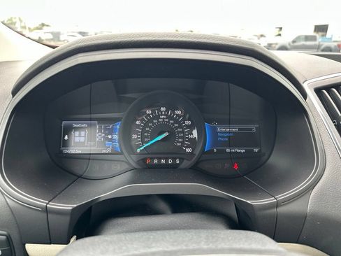 Certified 2024 Ford Edge Titanium w/ Equipment Group 301A AWD/4WD image 18