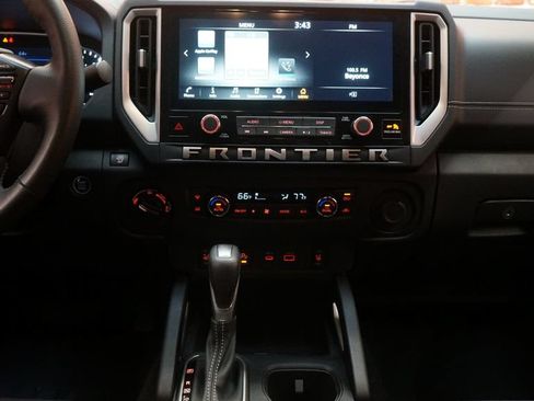 Used 2025 Nissan Frontier SV w/ SV Convenience Package AWD/4WD image 35