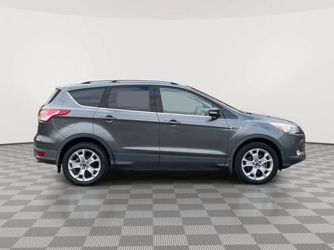 Used 2016 Ford Escape Titanium w/ Equipment Group 301A image 9