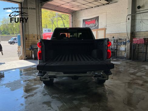 Used 2024 Chevrolet Silverado 1500 LTZ w/ LTZ Premium Package AWD/4WD image 23