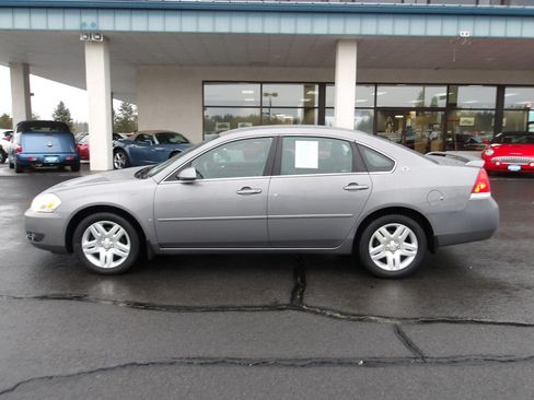 Used 2006 Chevrolet Impala LT image 2