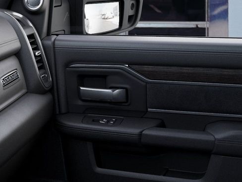 New 2026 RAM 3500 Laramie AWD/4WD image 25