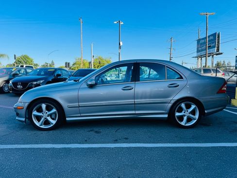 Used 2005 Mercedes-Benz C 230 Sedan image 5
