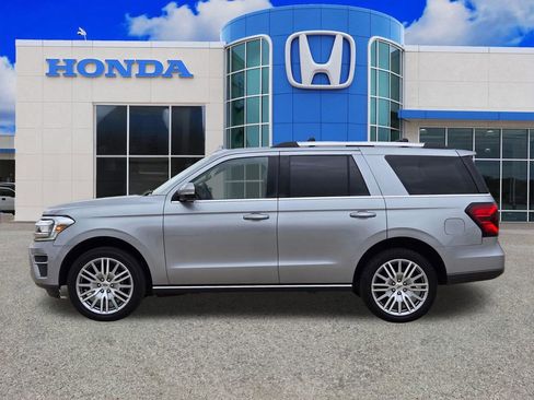 Used 2024 Ford Expedition Limited AWD/4WD image 6