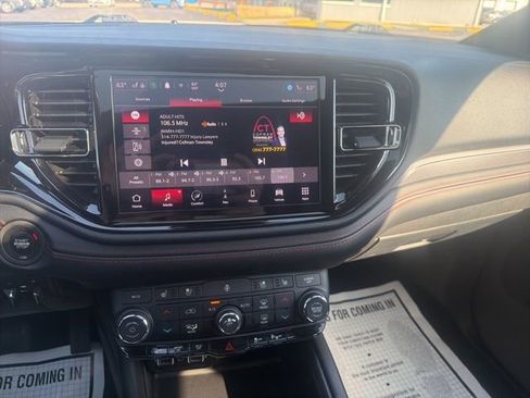 Used 2024 Dodge Durango GT AWD/4WD image 25