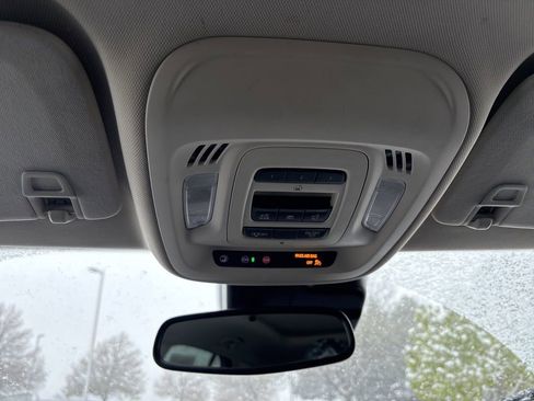 Used 2022 Buick Envision Avenir w/ Safety Package image 14