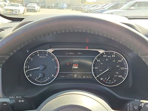 Used 2024 Nissan Rogue SV w/ SV Premium Package image 14