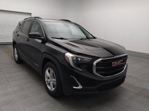 Used 2021 GMC Terrain SLE w/ Driver Convenience Package FWD image 13