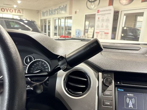 Used 2017 Toyota Tundra SR5 image 19