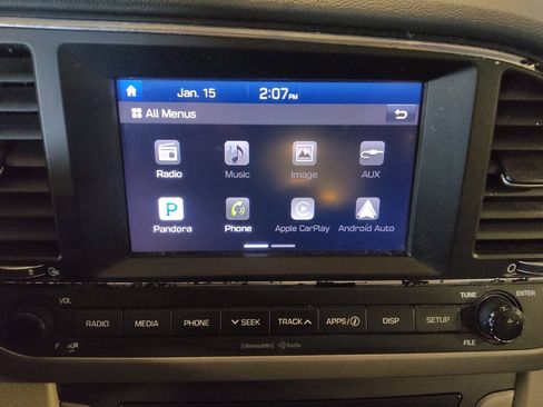 Used 2017 Hyundai Elantra SE image 25