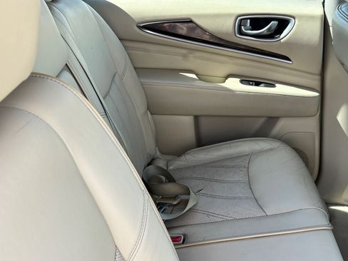 Used 2013 INFINITI JX35 FWD w/ Premium Pkg image 11