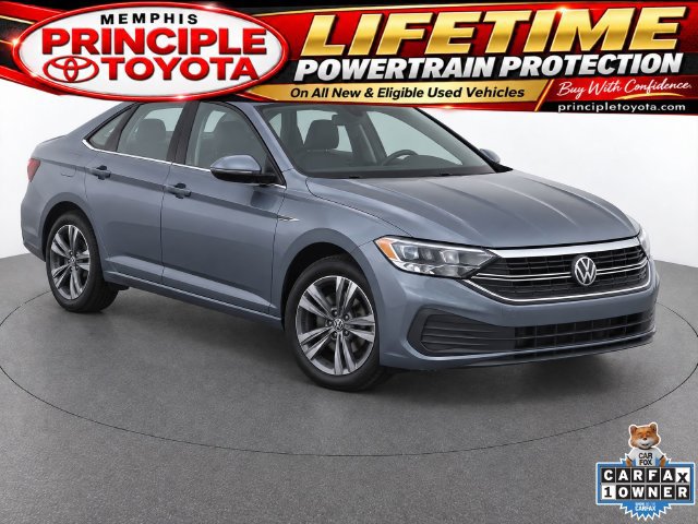 Used 2024 Volkswagen Jetta SE FWD image 1