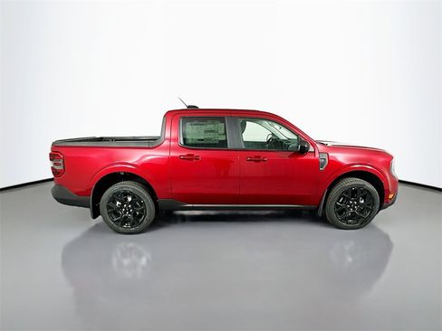 New 2025 Ford Maverick Lariat w/ Black Appearance Package image 8