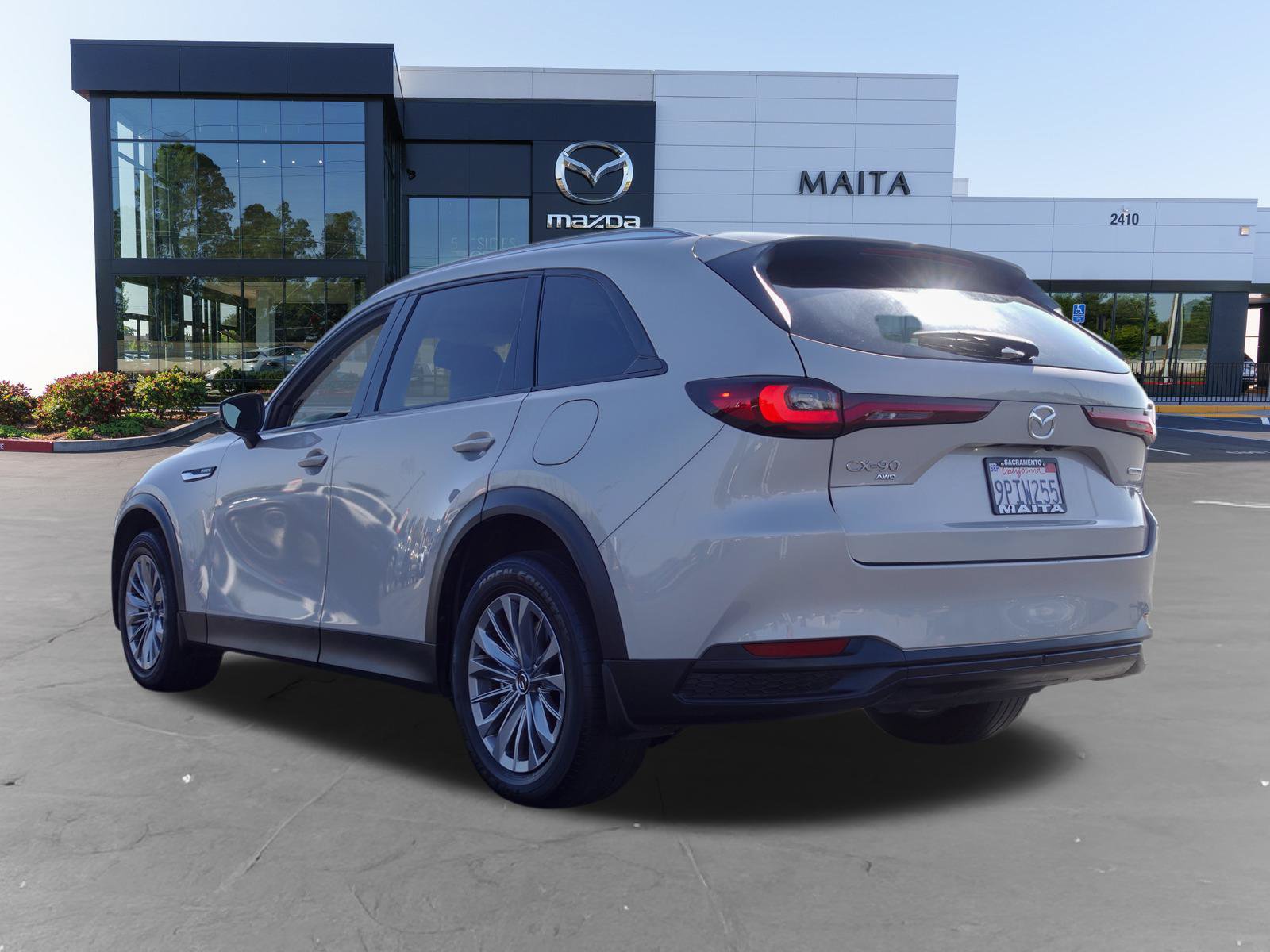 Used 2024 MAZDA CX-90 Plug-In Hybrid w/ Preferred AWD/4WD image 6
