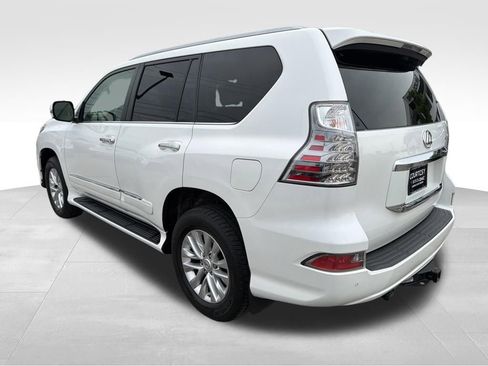 Used 2016 Lexus GX 460 w/ Premium Package AWD/4WD image 4