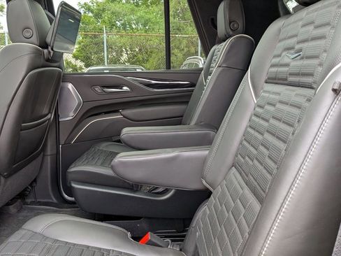Used 2023 Cadillac Escalade V w/ LPO, ONYX Package AWD/4WD image 19