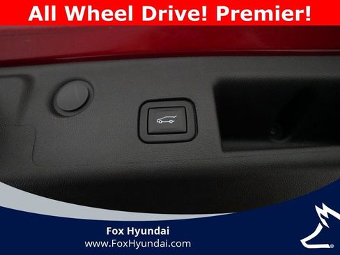 Used 2023 Chevrolet Equinox Premier AWD/4WD image 15