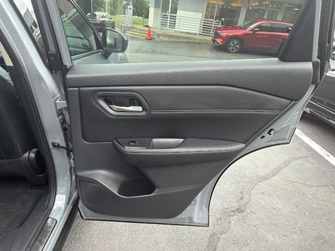 Used 2026 Nissan Rogue Dark Armor AWD/4WD image 19