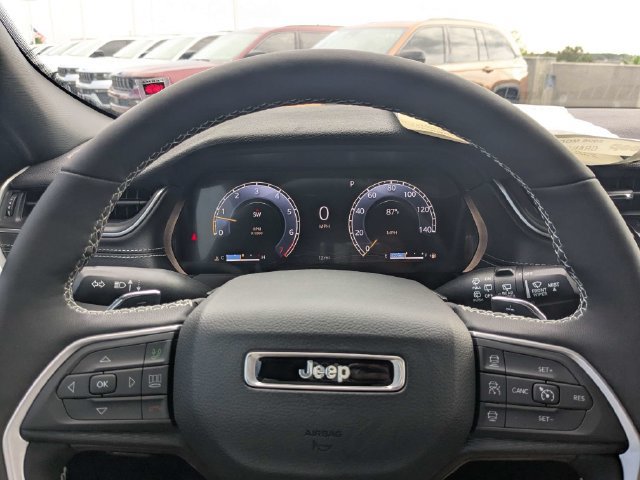New 2026 Jeep Grand Cherokee Laredo X RWD image 28