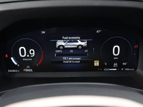 Used 2025 Ford Explorer Active RWD image 19