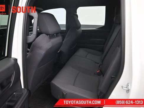 Used 2024 Toyota Tacoma SR5 AWD/4WD image 10