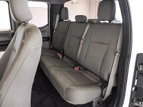 Used 2015 Ford F150 XLT AWD/4WD image 28