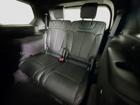 Used 2025 Jeep Grand Cherokee L Overland image 23