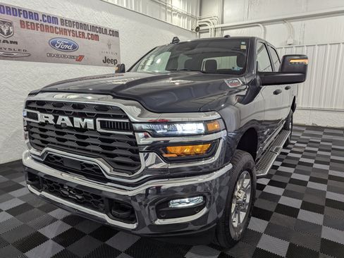 Used 2026 RAM 2500 Big Horn AWD/4WD image 3