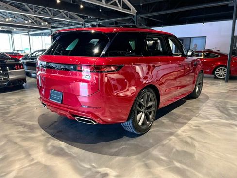 Used 2023 Land Rover Range Rover Sport SE Dynamic image 5