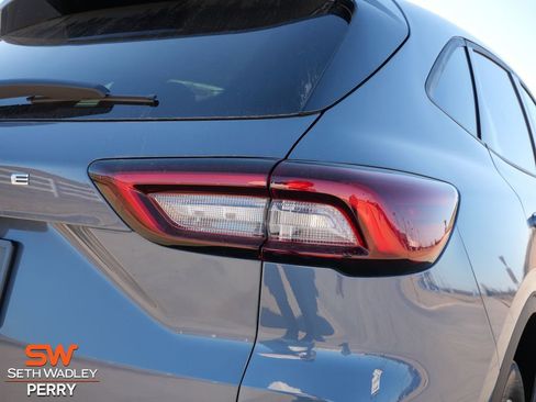 New 2026 Ford Escape Active FWD image 8