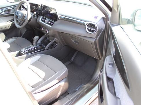 New 2026 Chevrolet TrailBlazer LS w/ LS Convenience Package AWD/4WD image 38