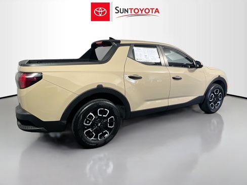 Used 2024 Hyundai Santa Cruz SE FWD image 4