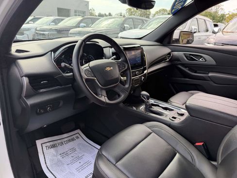 Certified 2023 Chevrolet Traverse LT w/ LT Premium Package AWD/4WD image 11