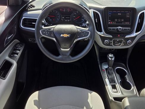 Used 2020 Chevrolet Equinox LS FWD image 11