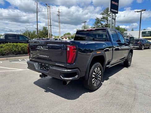 Used 2025 GMC Sierra 2500 Denali Ultimate AWD/4WD image 6