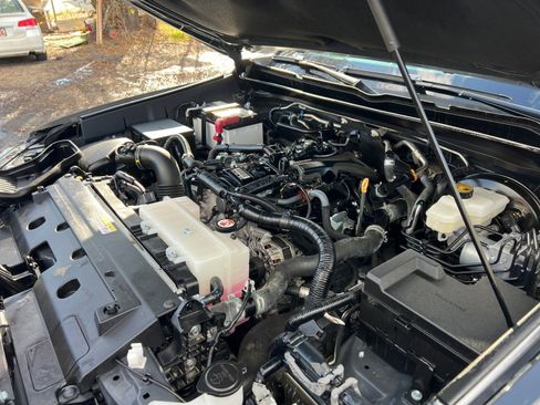 Used 2024 Toyota Tacoma Limited image 45