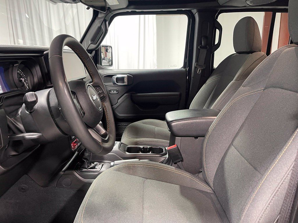 Used 2024 Jeep Wrangler Unlimited AWD/4WD image 20