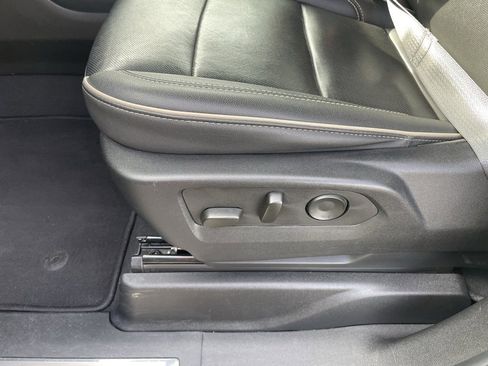 Used 2024 Chevrolet Tahoe Premier image 11