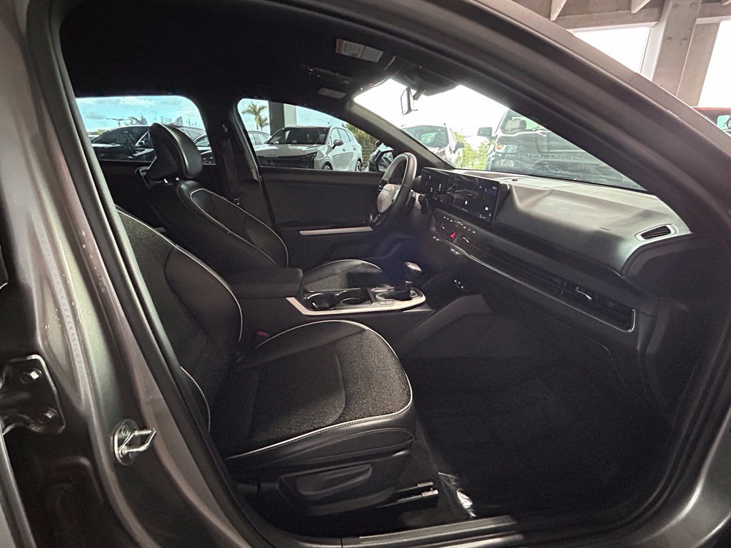 Used 2025 Kia K4 GT-Line w/ GT-Line Sunroof Package FWD image 48